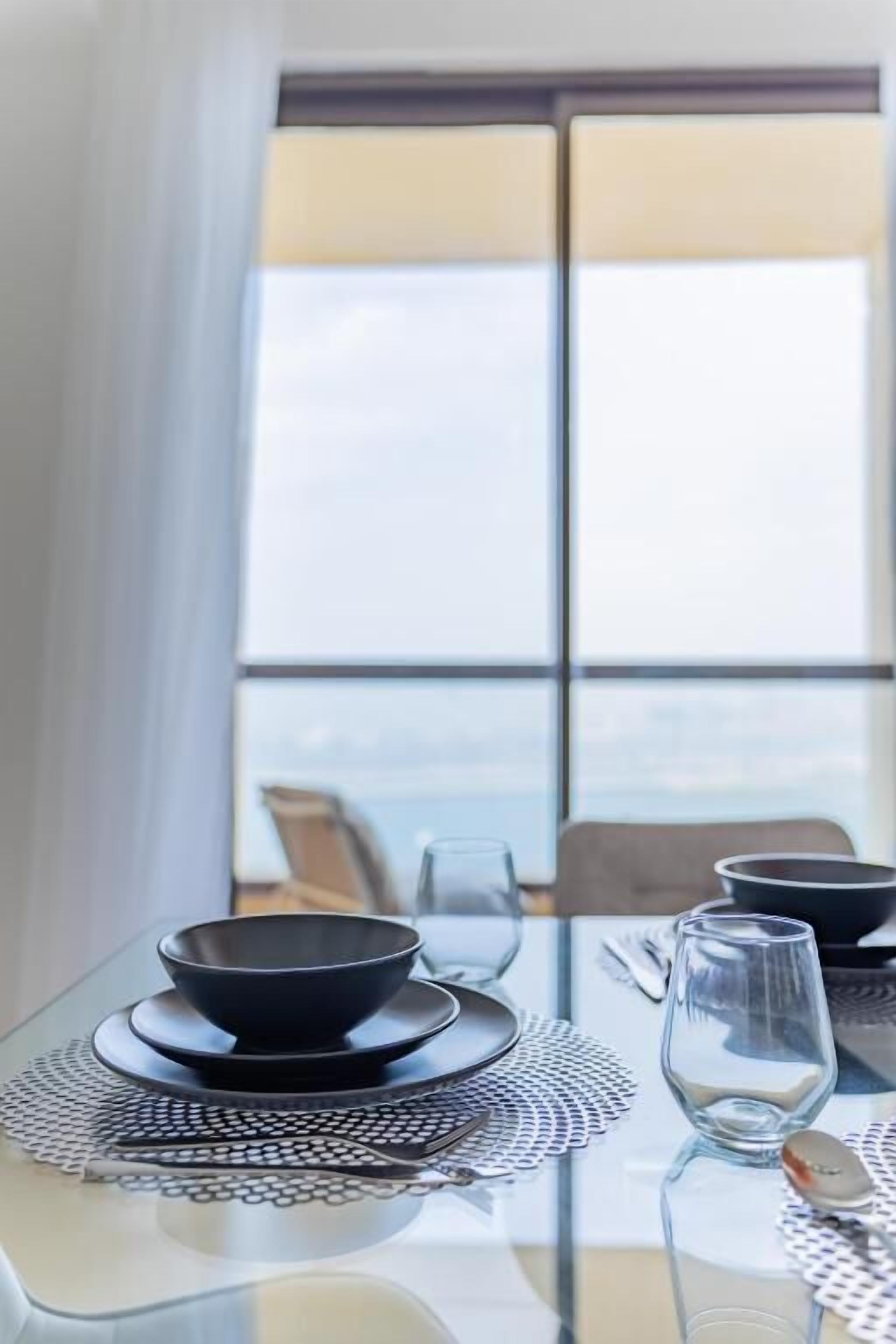 Apartment, Balcony, Sea View | Dining