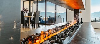 Pool | Hot Tub | Lakeview | Poker Table | King Bed