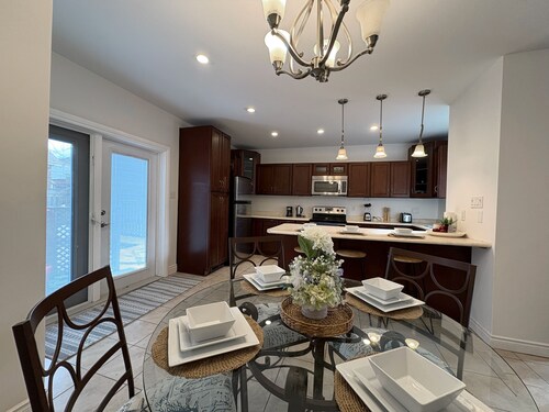Cozy & Central Home – Easy Access Everywhere