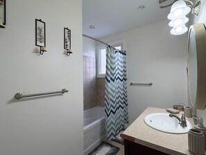 Towels, toilet paper