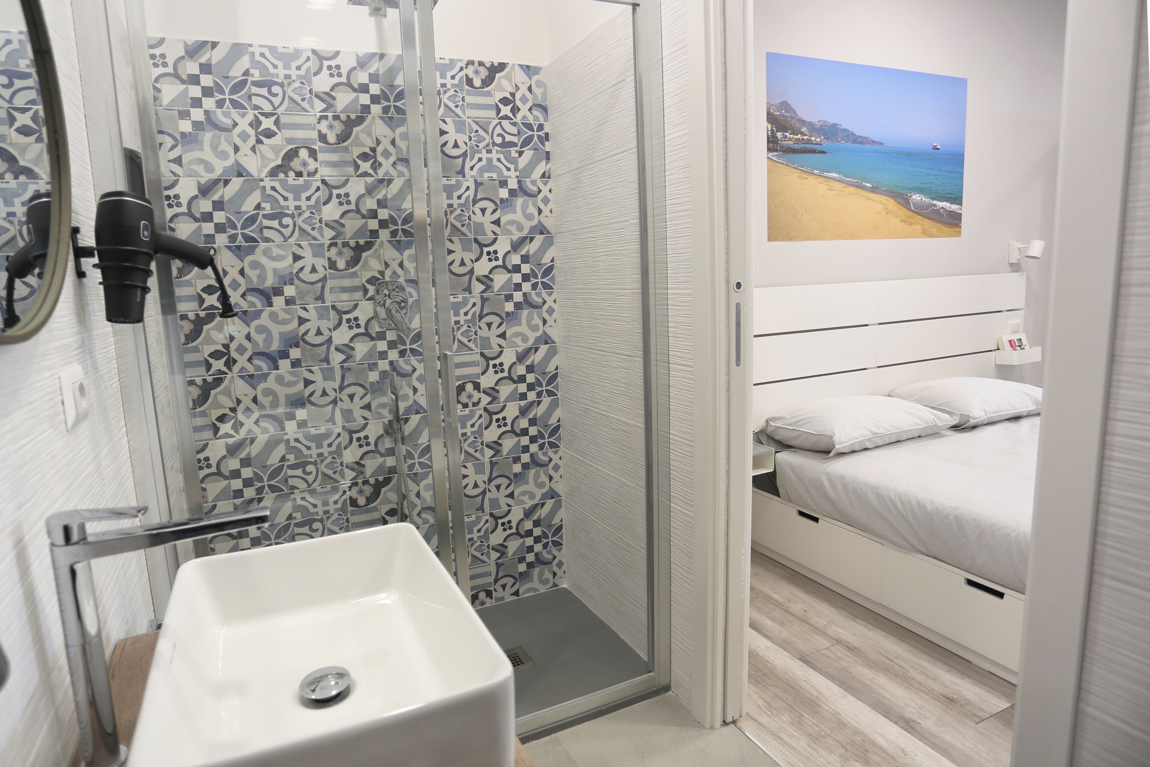 Dusche, Haartrockner, Bidet, Handtücher
