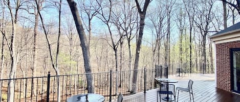 Sun deck