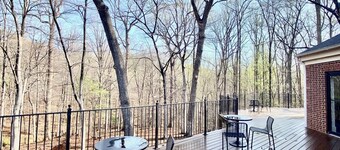 The Elston Inn and Conference Center 