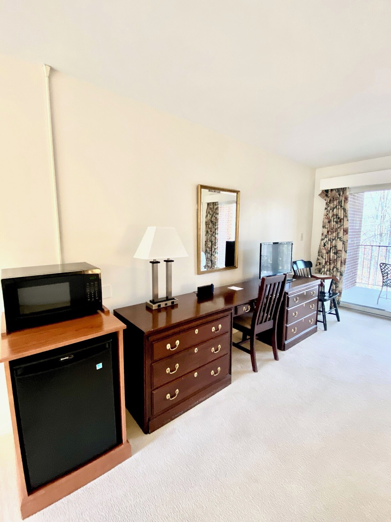 單人房, 2 張標準雙人床, 露台, 山景 | 客廳