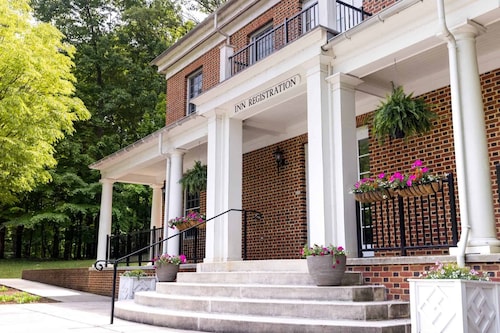 The Elston Inn and Conference Center 