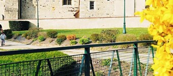 Chic Country House 120m² - 4 Bedrooms - Garden & Hens - Linen provided