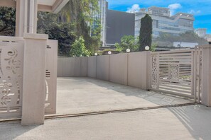 House | Reception - POP 84260d Hotel City Centre (Pune)