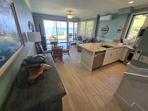 TV, books - NEW! Napili Point Oceanfront Turtle Views - Unit B1 (Lahaina)