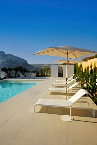 ACQUA PETRA Pool Villa - Mediterranean Suite