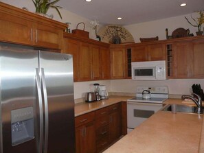Fridge, microwave, oven, dishwasher - NEW! Ocean View Napili Point Condo 1BR - Unit B38 (Lahaina)