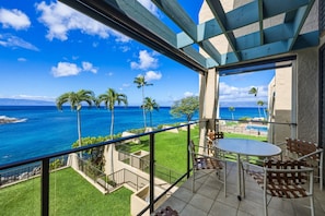 Outdoor dining - NEW! Spacious 2BR Oceanfront Loft - Unit C17 (Lahaina)