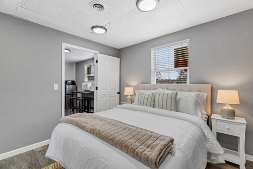 Stylish1BRStudioCleanQuietandCozy