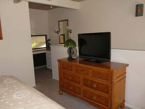Iron/ironing board, WiFi, bed sheets - NEW! 2BR Oceanfront Loft with Solar Shade - Unit C27 (Lahaina)