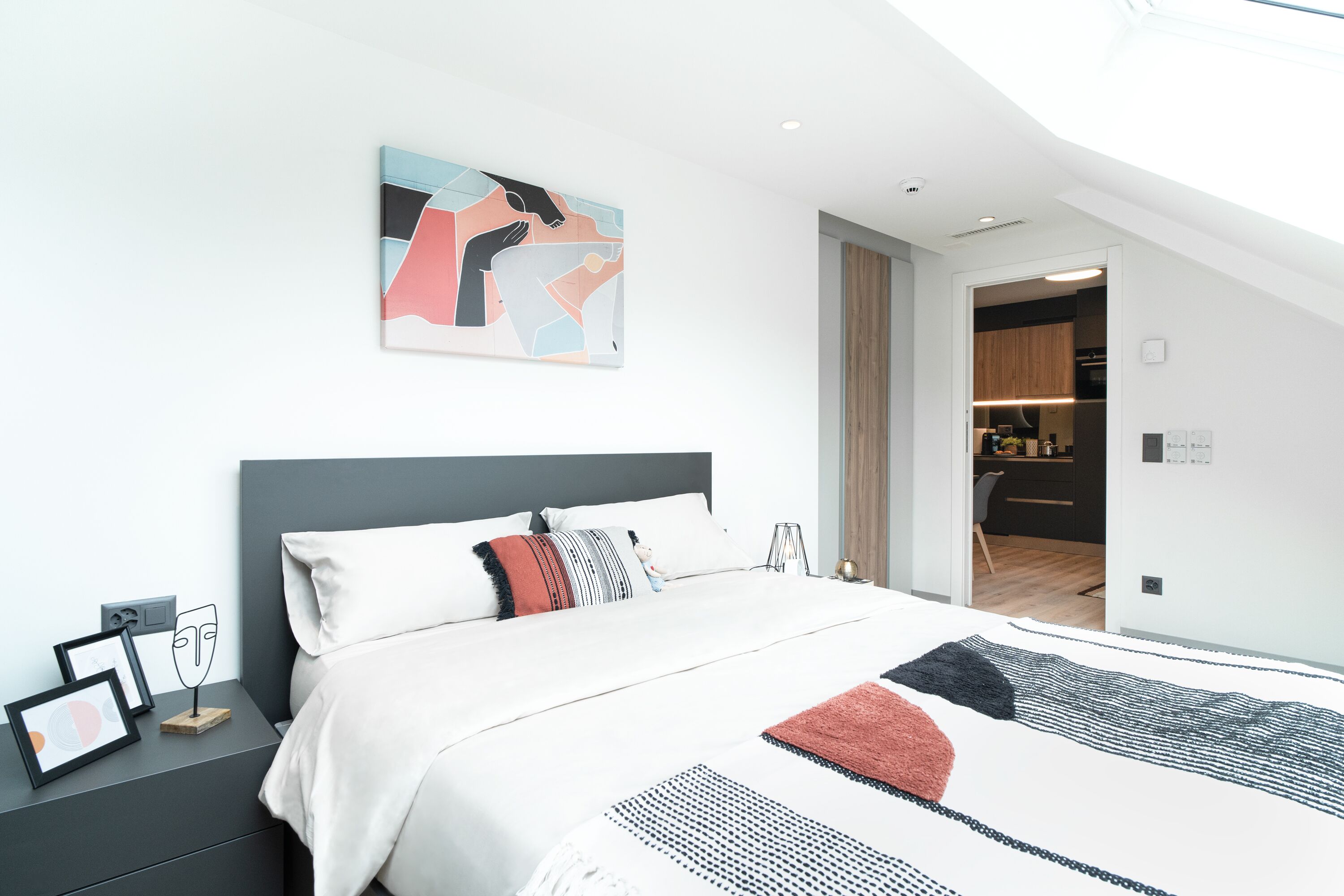 Superior Apartment | Desk, laptop workspace, free WiFi