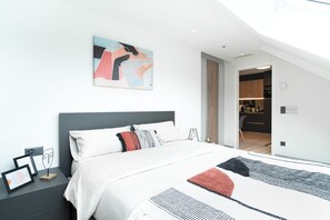 Superior Apartment | Desk, laptop workspace, free WiFi - City Pop 2Night Geneva – Self check-in (Geneva)