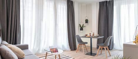 Comfort Studio | Living area