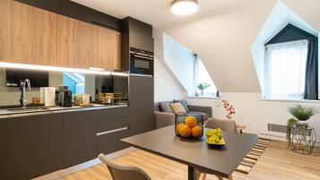 Superior Apartment | Dining