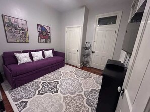 Living area - Heart of Midtown Home on Penn St - Pet Friendly! (Harrisburg)