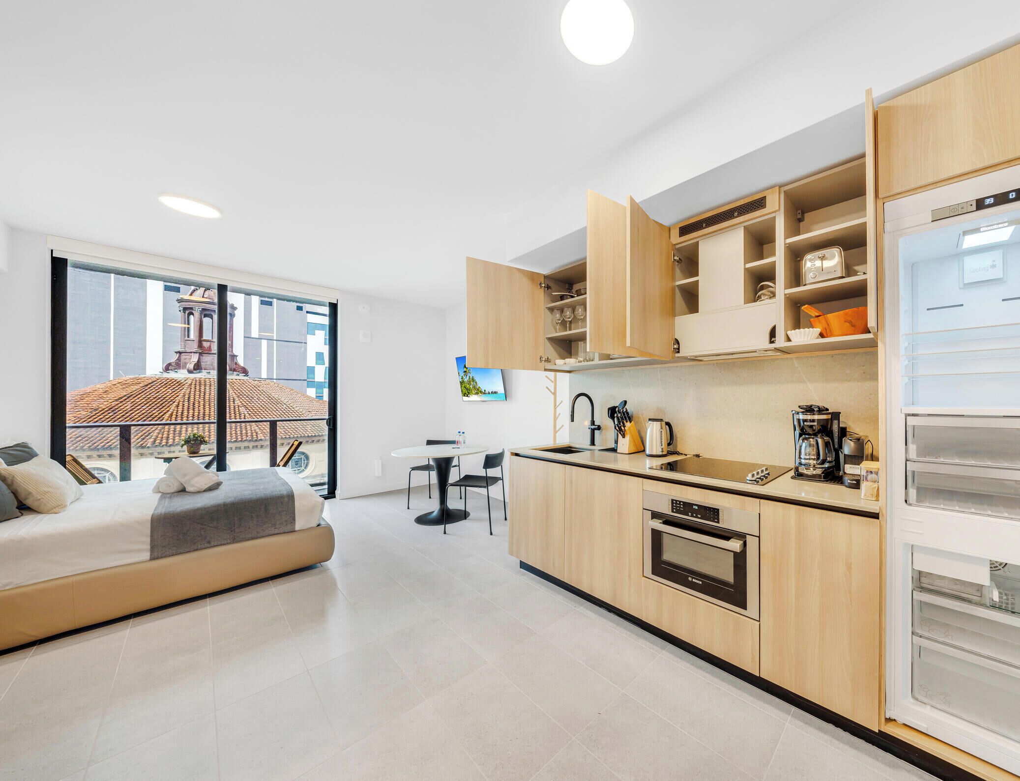 Studio, Balcony, City View | Private kitchen