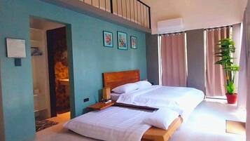 Premier Bungalow, Garden View