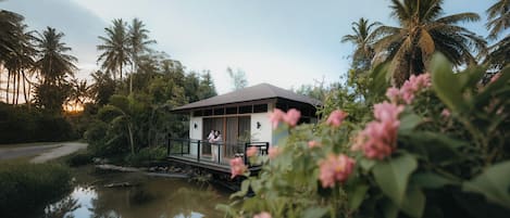 Premier Villa, Lake View | Exterior