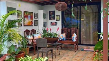 Bungalow Deluks, pemandangan kebun