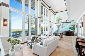 Living area - Ocean front, private beach, private pool, tiki, boat dock (Key Largo)