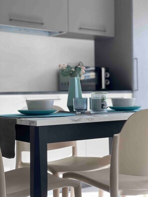 Dining - Zen Apt in the Heart of Malta (Ta` Xbiex)