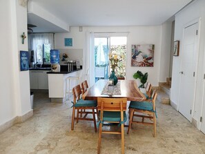 Dining - Villas Los Corales (Punta Cana)