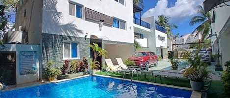 Outdoor pool