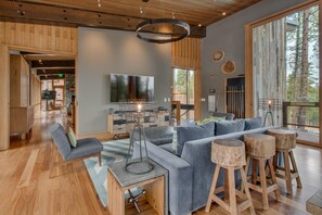 Fireplace - Alpen Glow | Ski-In/Ski-Out Luxury Retreat (Truckee)