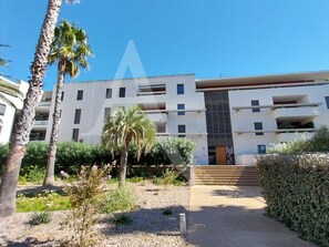 Exterior - 012 /  T3 AVEC PISCINE PARKING, CLIM, TERRASSE (Sète)