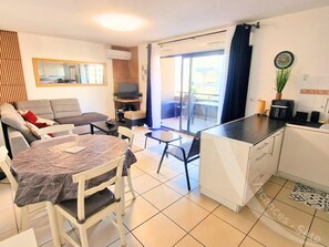 TV - 012 /  T3 AVEC PISCINE PARKING, CLIM, TERRASSE (Sète)