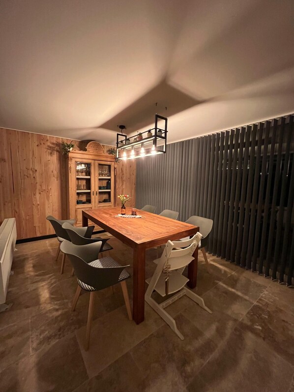 Dining - Buddelhuus – Your Favorite Holiday Home on the North Sea (Norden)