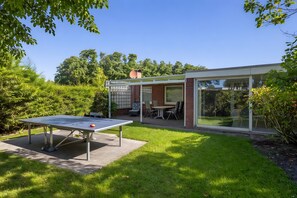 Outdoor dining - Buddelhuus – Your Favorite Holiday Home (Norden)