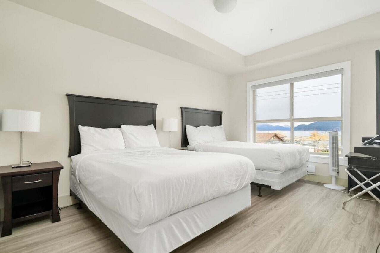 2 bedrooms, iron/ironing board, travel crib, WiFi