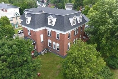 Room 1.5, 1st Floor, shared bath