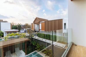 Property grounds - Brand New 3 bedroom Elite Pool Villa in Phuket (Tambon Choeng Thale)
