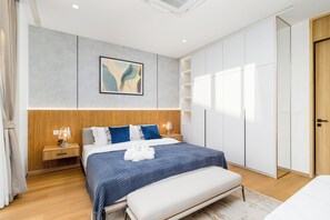 3 bedrooms, Internet, bed sheets - Brand New 3 bedroom Elite Pool Villa in Phuket (Tambon Choeng Thale)