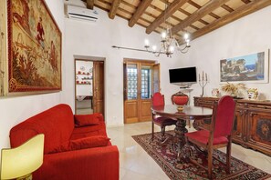 TV - Villa Gheta at Monte Cofano: Nature, Relaxation, and Sea Views (Custonaci)