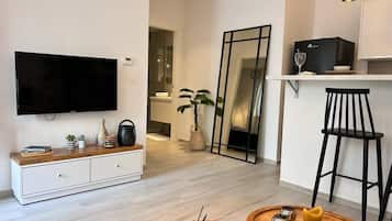 Apartment, 1 Bedroom | Living room