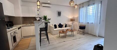 Apartment, 1 Bedroom | Living area