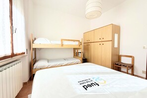 Room - SE242 – Senigallia, comfortable two-room apartment a stone's throw from the sea (Senigallia)