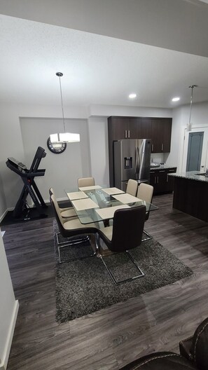 Dining - 4 - Bedrooms in Devonshire Cozy Haven (Winnipeg)