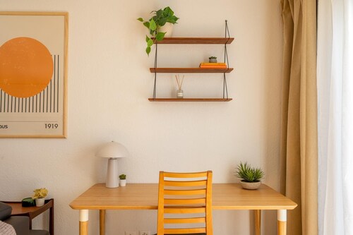 Central12 – Free Parking - Private Yard - Close to Bus - Close to Old Town Thun