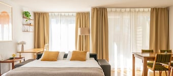 Central12 – Free Parking - Private Yard - Close to Bus - Close to Old Town Thun