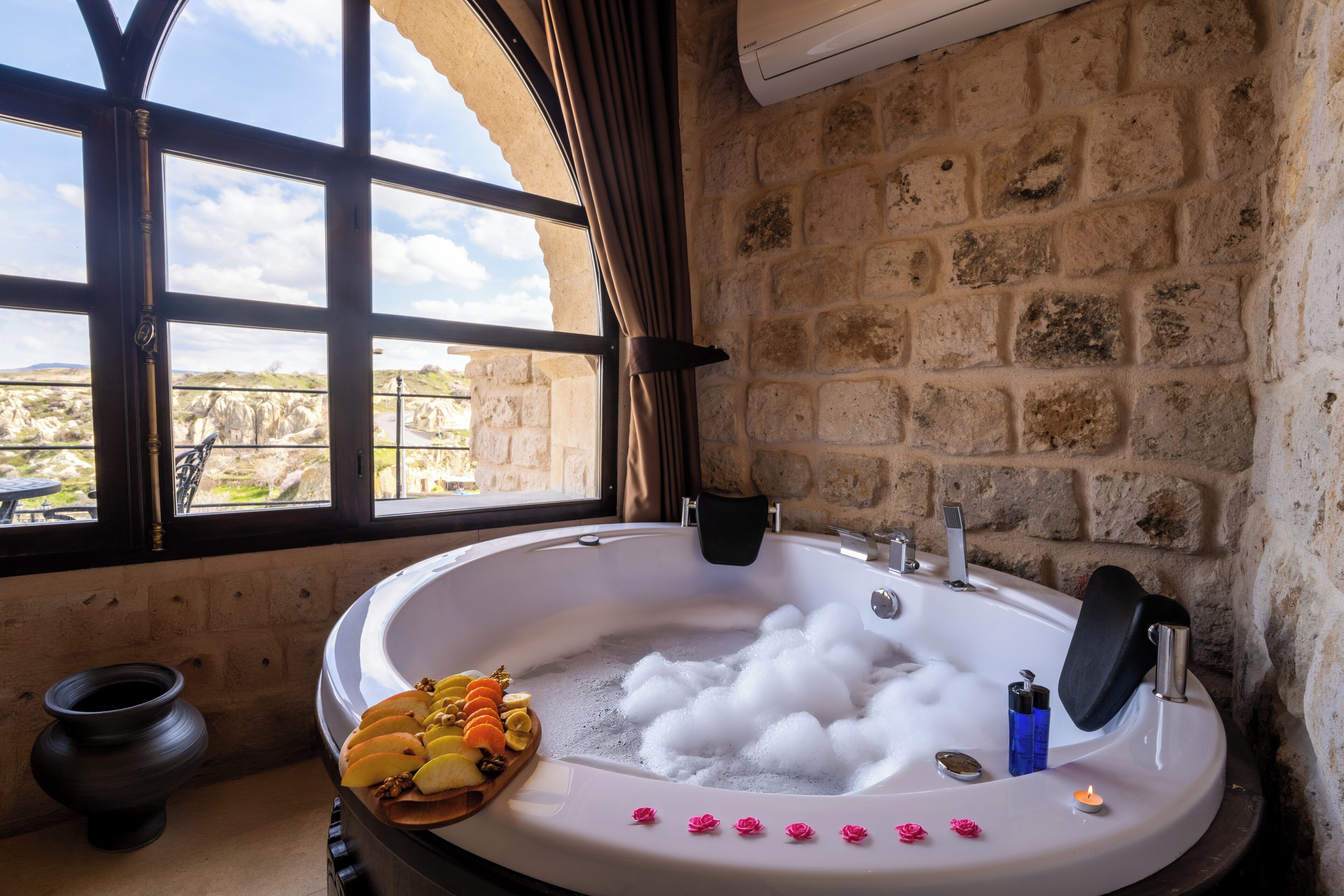 Premier Room | Jetted bathtub