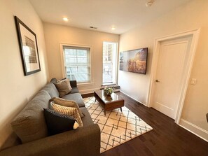 TV - Roof Deck | Trendy & Luxury Center City 1BR Apt (Philadelphia)