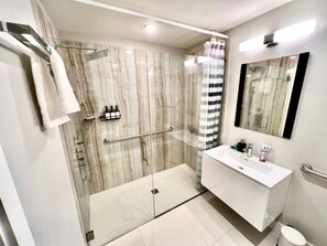 Hair dryer - Juliet Balcony | Cute & Cozy Center City 1BR Apt (Philadelphia)