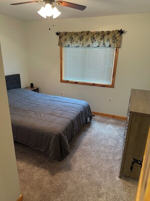 2 chambres, Wi-Fi gratuit, draps fournis